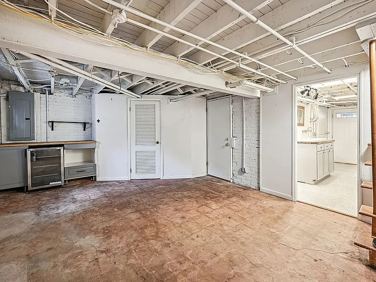 310 Taylor St NW — Photo 22