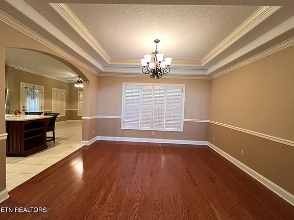 4th image of 231 Savannah Park Dr