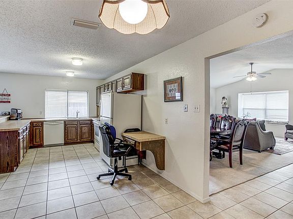5th image of 2217 Homecraft Ln