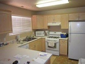 3rd image of 425 E 165 South Cir