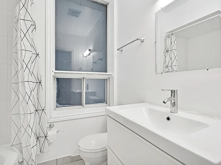 3 Spencer Ave — Photo 16