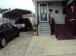 427 E Washington St, Nanticoke, PA 18634