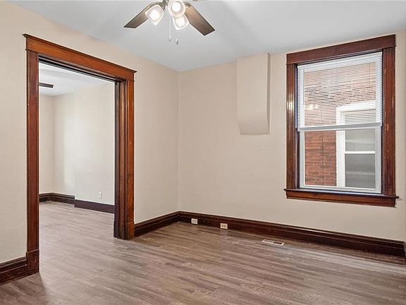 4th image of 3465-3471 S Spring Ave #3471-1F