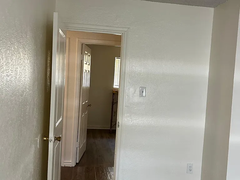 1515 Rockbrook St — Photo 4