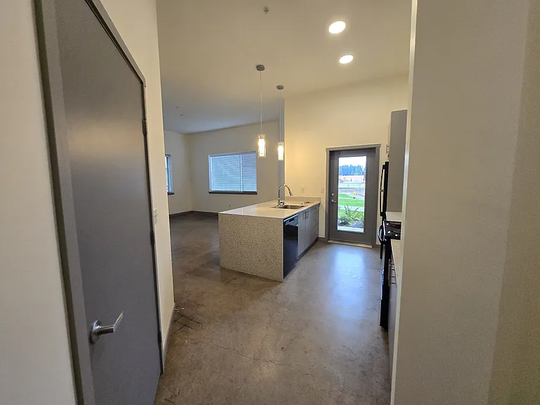 Serenity Apartments — Photo 87