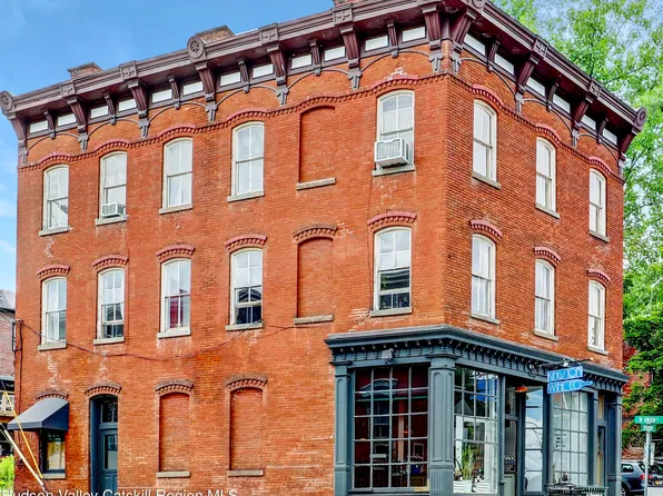 65 Broadway, Kingston, NY 12401