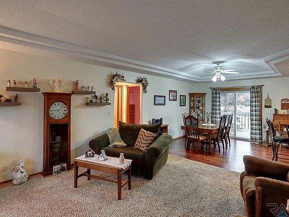 5th image of 27117 Bluebird Dr