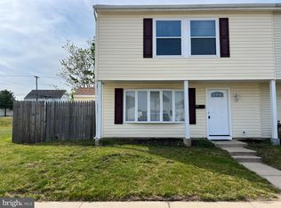 17 Lerner Ct, Sicklerville, NJ 08081