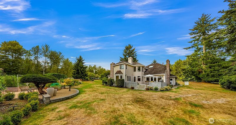 2nd image of 3608 264th Avenue NE