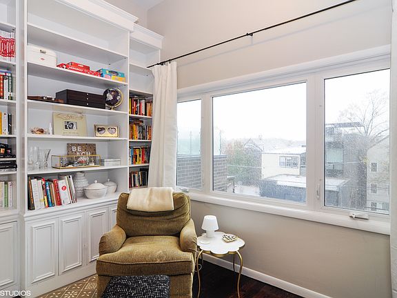 Sun Room/Breakfast Room