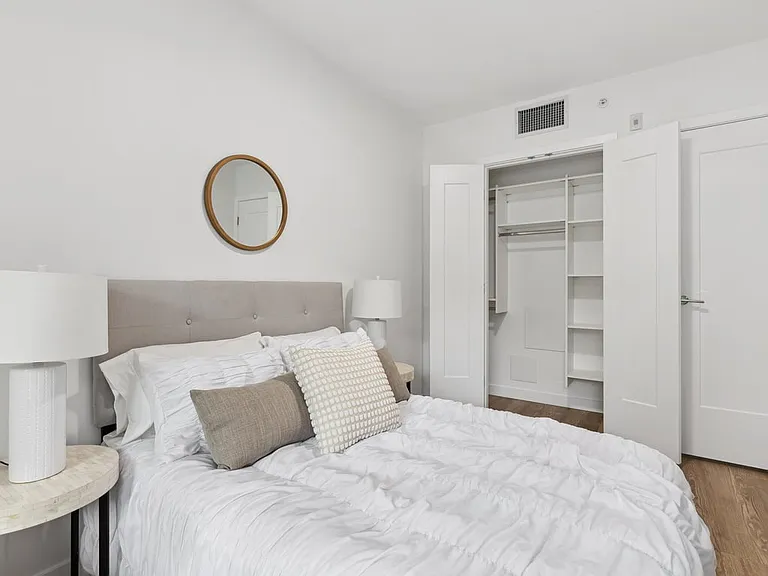 2100 Bellevue Ave #B-101 — Photo 25