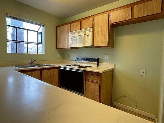 5th image of 2961 Juniper Hills Blvd Unit 101