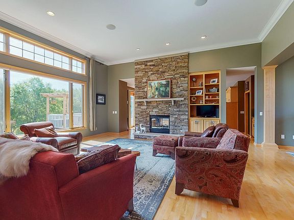 3rd image of 2577 Eagle Valley Dr