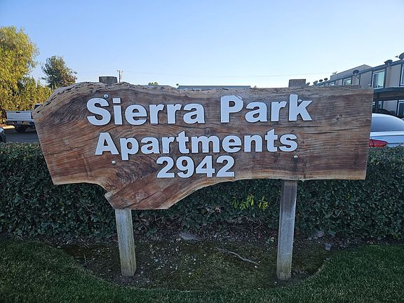 2nd image of 2942 Sierra St #118