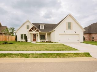 7020 Fields Dr, Benton, AR 72019