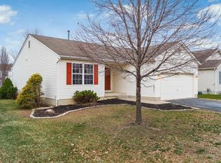 444 Crestmoore Dr, Groveport, OH