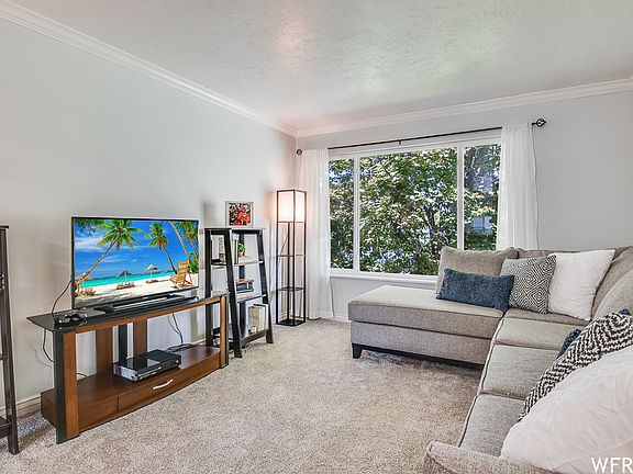 5th image of 299 E Birchwood Dr Unit 37