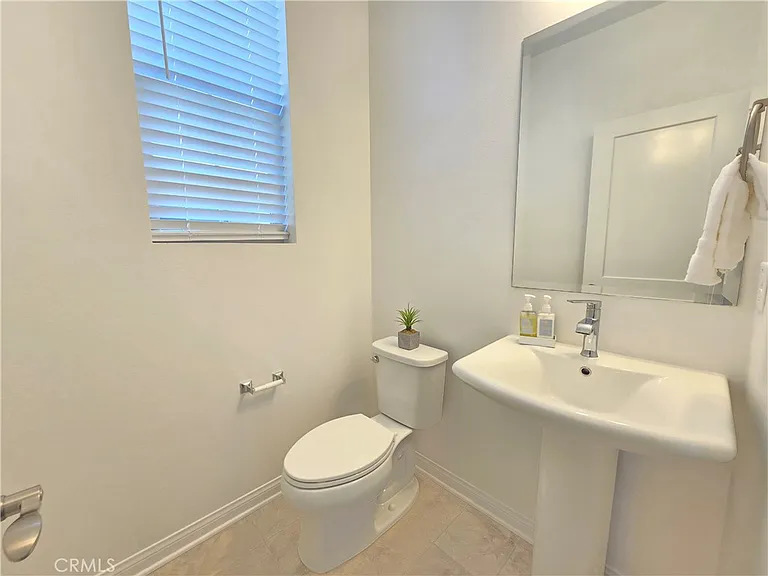 1813 Mesquite Way — Photo 37