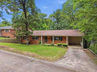 1611 Grove Hill Rd, N Little Rock, AR 72116