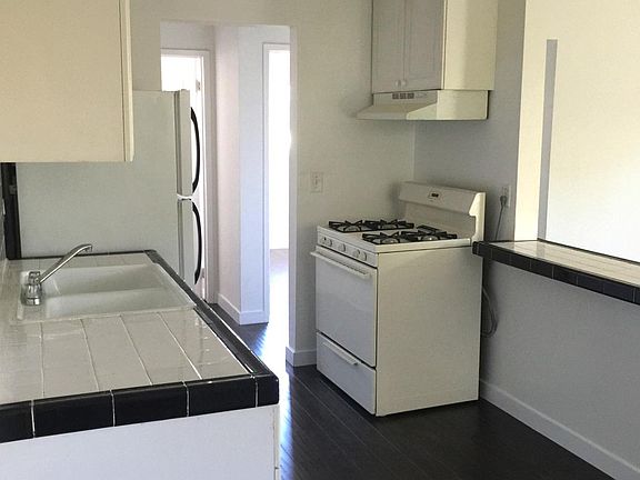 4th image of 727 N Benton Way APT 3