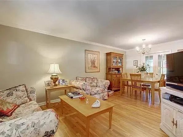 6403 Cary Dr, Austin, TX 78757