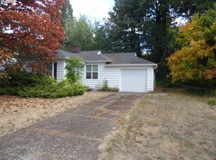 11275 SE Pine Ct, Portland, OR 97216