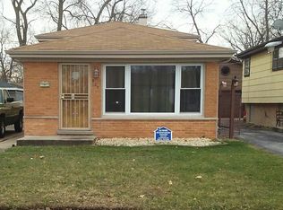210 W 156th St, Harvey, IL 60426