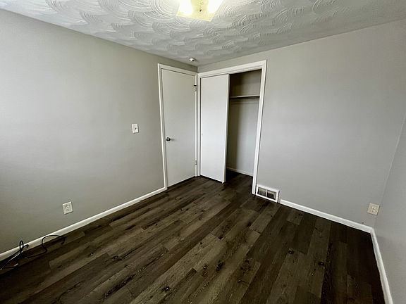 5th image of 8 Cumberland Ave APT 2