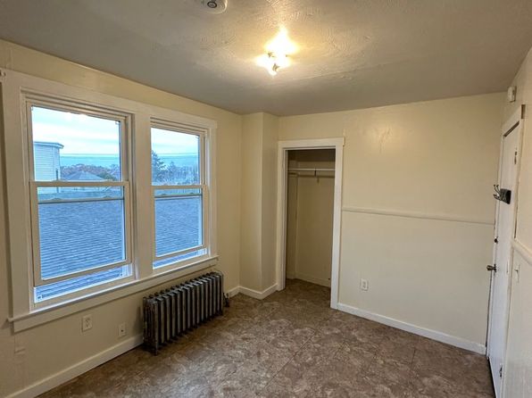 305 East St #10