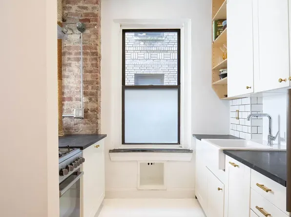 258 W 117th St APT 20-W, New York, NY 10026
