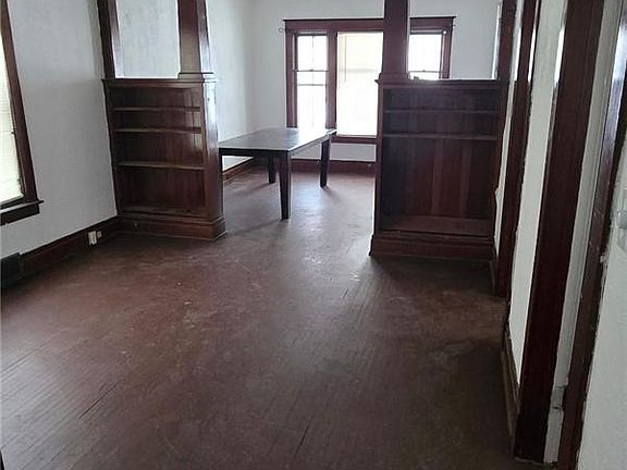 5th image of 627 Wyoming Ave #1