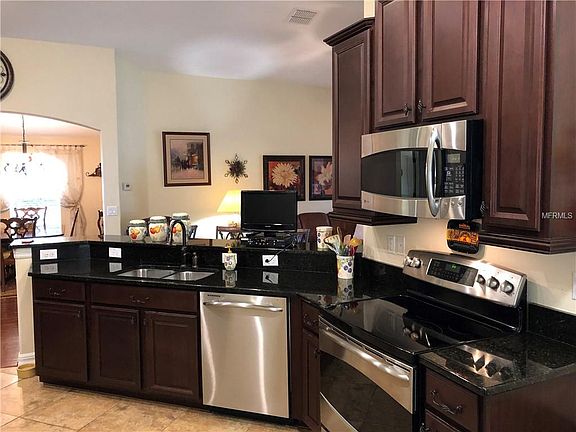 5th image of 20424 Carolina Cherry Ct
