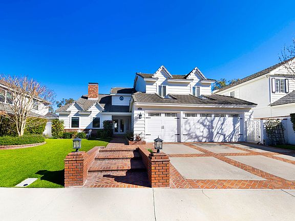 2nd image of 30932 Colonial Pl