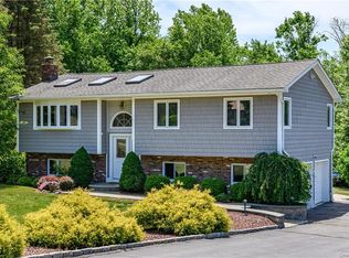 23 Spring Knolls Rd, Brewster, NY 10509