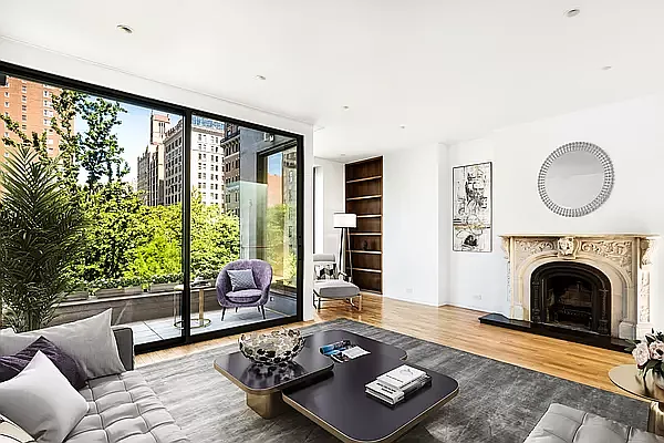 Rented by Compass | media 23