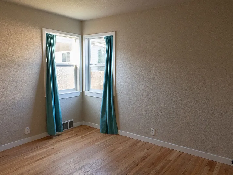 1517 Converse Ave — Photo 8