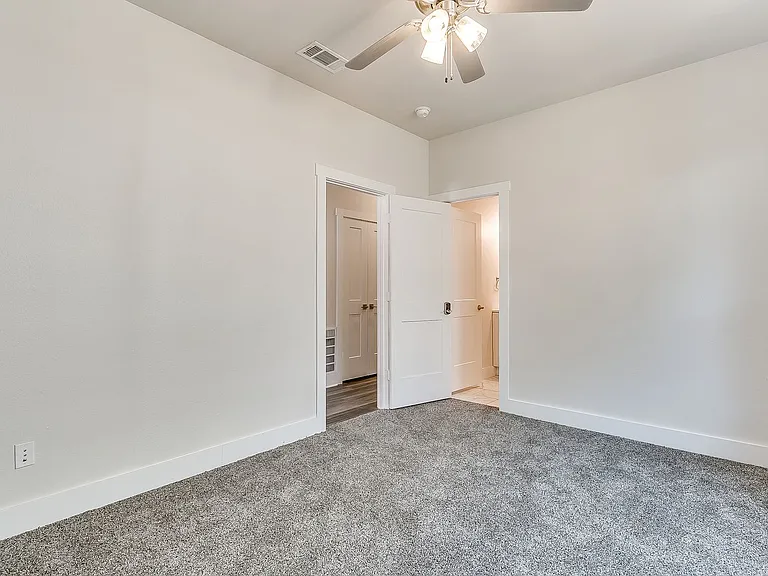 3133 Greene Ave #2028 — Photo 15