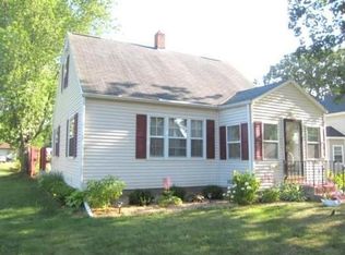 302 Pearl St, Boscobel, WI 53805