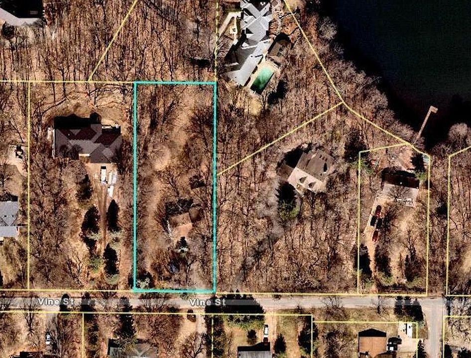1st image of 20020 Vine St