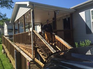 202 Railroad Ave, Pocahontas, VA 24605