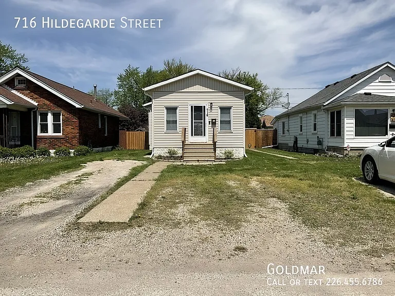716 Hildegarde St — Photo 2
