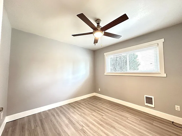 J3 Apartments — Photo 38