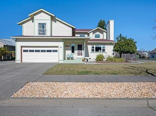 1905 Belair Way, Santa Rosa, CA 95403