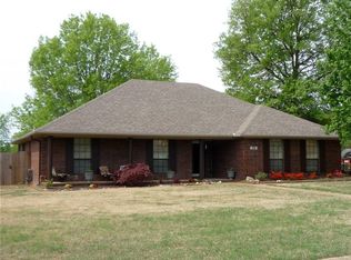 715 Lisa Ln, Van Buren, AR 72956