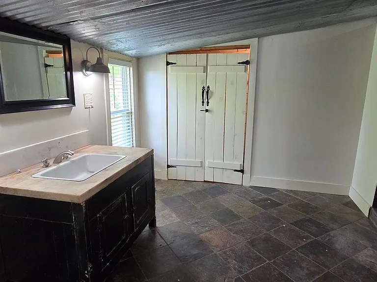 513 Blue Ridge Ave — Photo 17