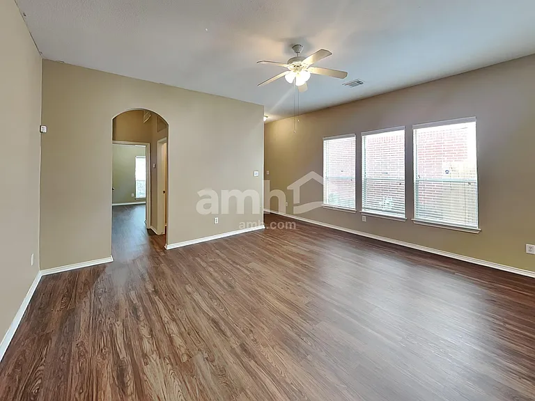 4642 Early Autumn Ct — Photo 9