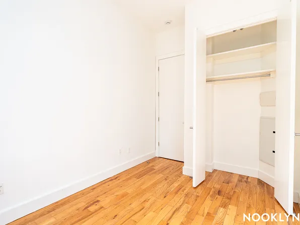 2124 Fulton Street image 13 of 15