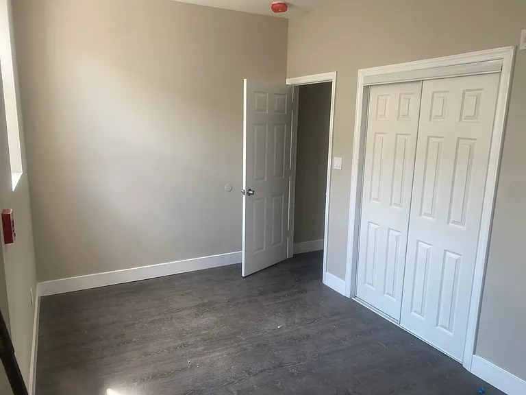 546 W Olney Ave #1 — Photo 8