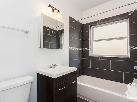 2nd image of 4455 N Winchester Ave #Gdn