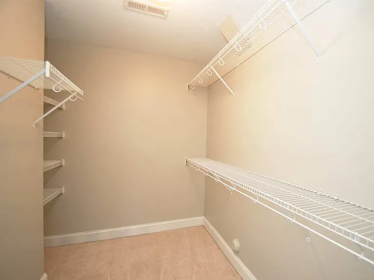 100 Capstone Dr #3 — Photo 20